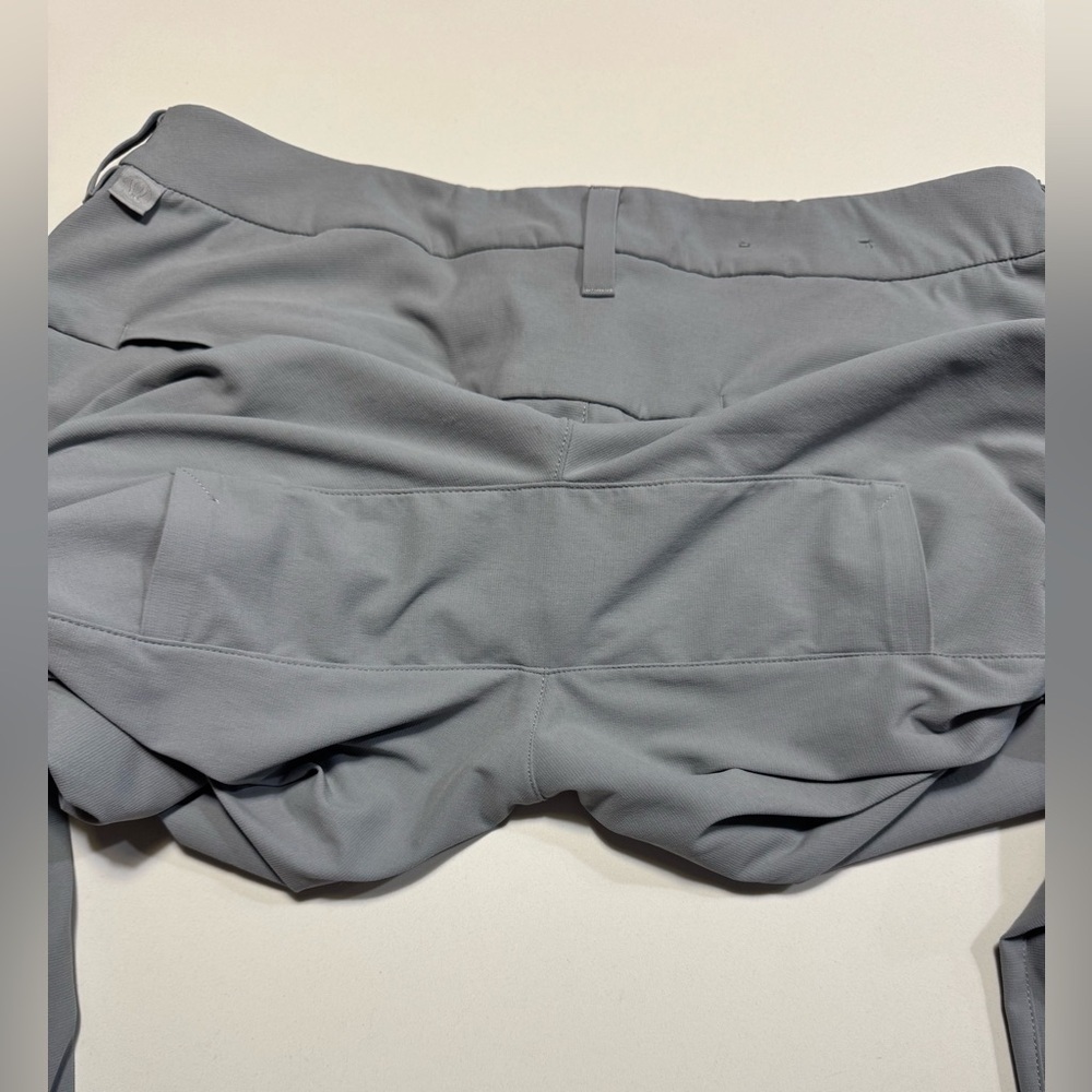 Lululemon Commission Golf Pants Mens Size 31x36 Gray Chino LM5AS9S - Picture 5 of 13